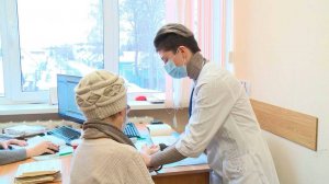 Российских медиков обеспечили стабильными дополнительными выплатами в регионах