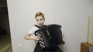 "Попурри на темы песен о ВОВ".  Исполняет Чернигин Максим