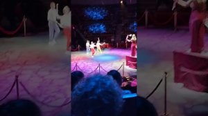 Трюки с жонглированием. Шоу Воды Огня и Света, Брянск