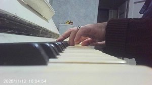 Пианино: авторский вальс