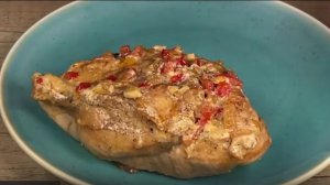 Куриное филе получается невероятно нежным, просто тает во рту.