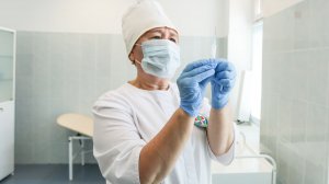 Прививку от гриппа сделали два миллиона казахстанцев. Врачи говорят о спокойной эпидобстановке