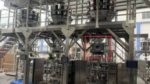 Отбраковка металл-содержащих доз продукта в линии с вертикальный автоматом