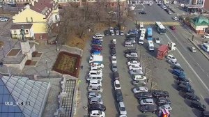 Безумие у вокзала: как водитель большегруза поставил под угрозу десятки жизней. Кадры, которые шокир