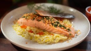 Лосось на пару: ресторанный ужин за 40 минут