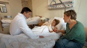 Губернатор Андрей Воробьев навестил пострадавшего от СВУ в Красногорске мальчика