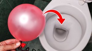 Положила ШАРИК в Унитаз и не ожидала такого эффекта! Унитаз блестит и сияет, как очистить унитаз