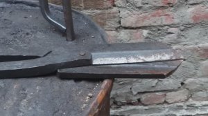 Процесс ковки резака для листового металла из рессоры