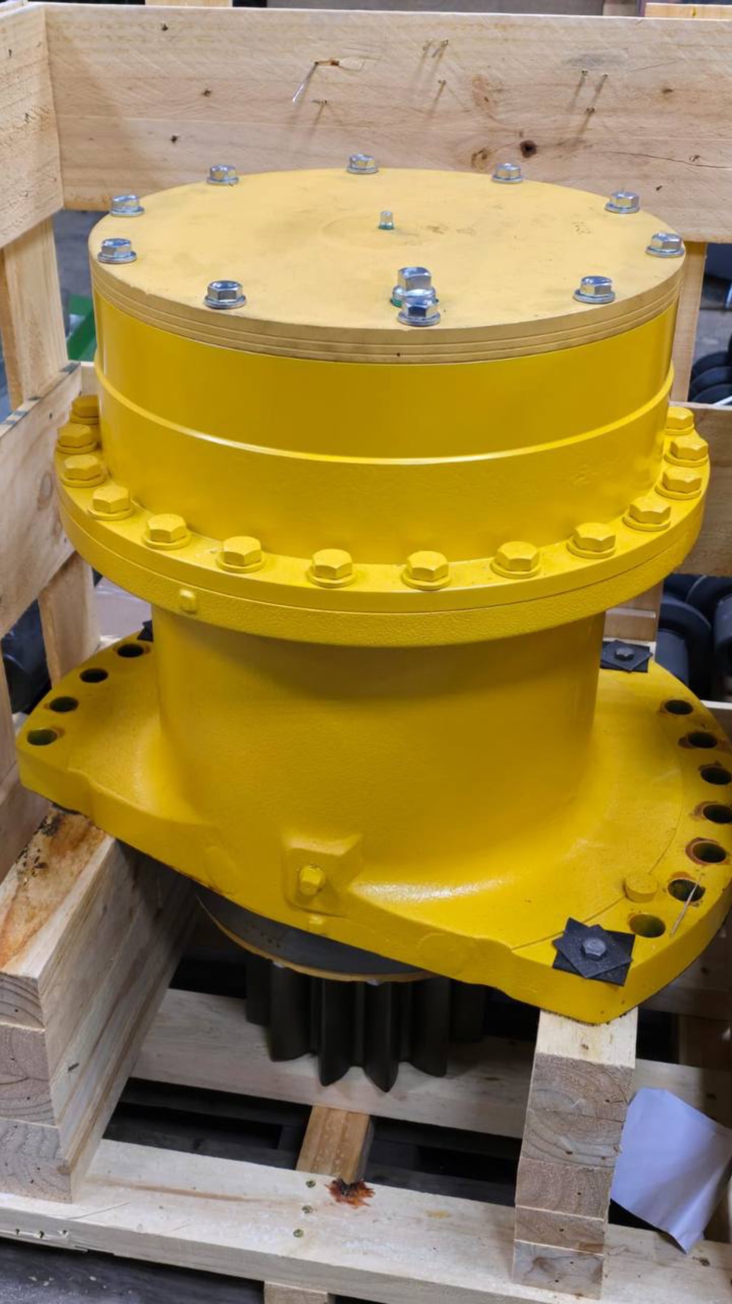 Оригинальные запчасти Komatsu  поставка из Германии за дни а не недели