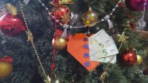 Украшения на ёлку из бумаги! Оригами поделки к Новому году своими руками!