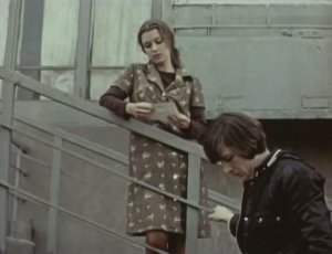 С любимыми не расставайтесь.Комиссар