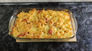 Запеканка из макарон и сосисок в духовке с сыром и яйцом !