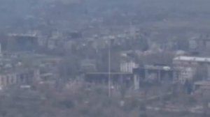 Прилет ФАБ-3000 по позициям ВСУ в городской застройке Мирнограда.