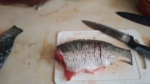 Как Пожарить рыбу чтобы не было костей (Карась, Карп, Лещ, Жерех, Сазан)
