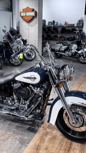 114 Heritage (Billiard Blue & White)