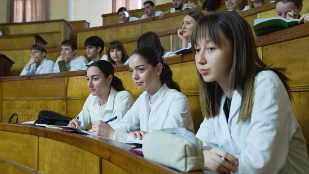 Принят закон об обязательном распределении выпускников медицинских вузов