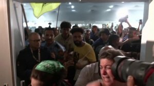 Скандал на климатическом саммите ООН в Бразилии - конференц-холл взяли штурмом местные индейцы