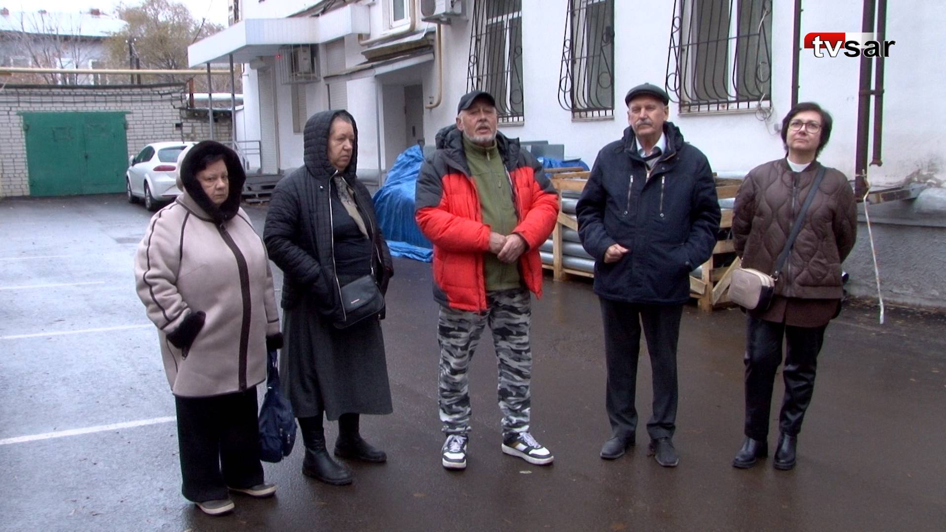 Жители многоэтажки в центре Саратова рискуют встретить зиму без крыши смотреть онлайн