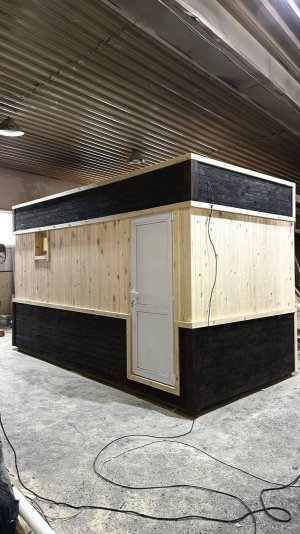 Мини-баня 4х2 метра с отдельным моечным отделением от компании Модуль Групп