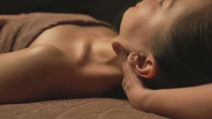 TIBETAN MODELING LIFTING MASSAGE