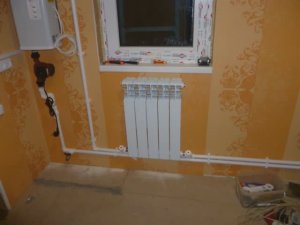 Сделал пластиковое отопление . Однотрубная система - система Ленинградка .