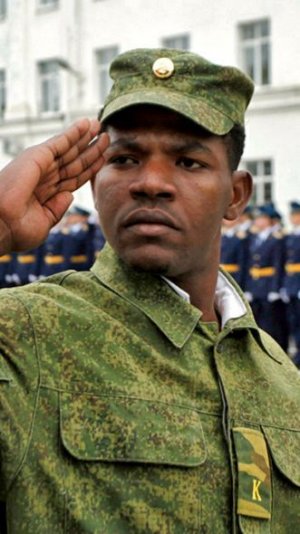 2025. РОССИЯ ЗАЩИТИЛА НА СВОДОБРОВОЛЬЦЕВ-ИНОСТРАНЦЕВ: новые поправки к законам. Мнение А.РОЖИНЦЕВА