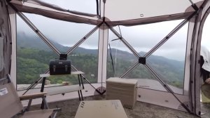 Кемпинг на вершине горы.