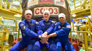 Космонавты и астронавты «примерили» корабль: на Байконуре начались предстартовые тренировки