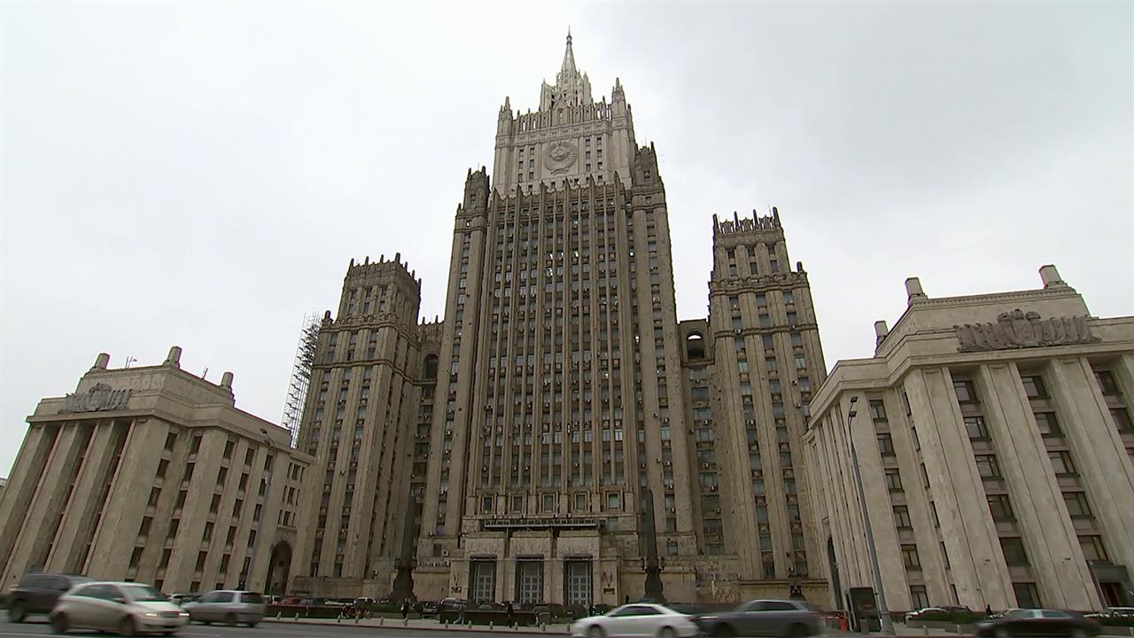 Итальянская газета попросила об интервью у главы МИД России, но ответы в печать не пошли