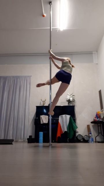 Опять ракурс немного не рассчитала (из серии "ПОТОМУ ЧТО МОГУ!..")