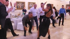 Классный свадебный батл👍😂