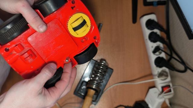 Часть 7. Ремонт крышки, сборка и проверка. Гараж и радиомонтаж.