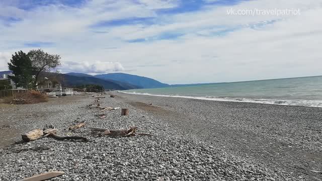 🌞 Золотая осень на пляже Цандрыпша, Абхазия | Октябрь 2025