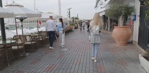 Что творится в Сочи в ноябре-2025: купальный сезон продолжается, мы в шоке!Обстановка на курорте