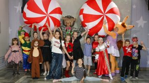 Новогодний утренник в Давай поиграем