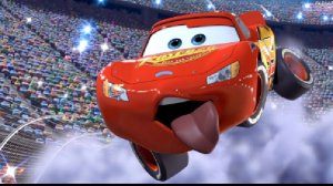 Молния Маквин ⚡ завоёвывает свой первый кубок Тачки