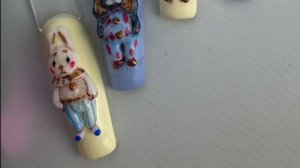 Елочные игрушки на ногтях