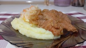 Мясо с репчатый луком. Вкусно!