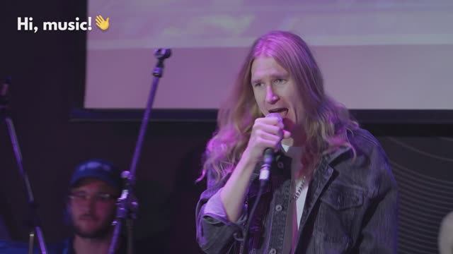 Hi, music! Holiday (Green Day cover) смотреть онлайн