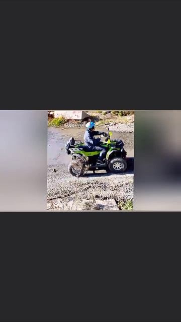 Преодолеваем небольшой брод на квадроциклах 200 кубов. Kayo и Gaoyibo. смотреть онлайн