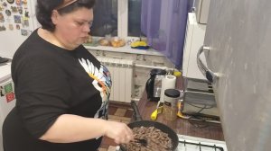 Ужин) А она полезная) Пришло оповещение мы сходили) Вкусняшки с ВБ)