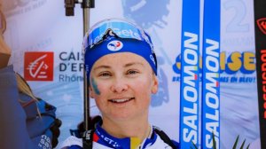 Французскую биатлонистку Ришар застали за попыткой испортить чужую винтовку