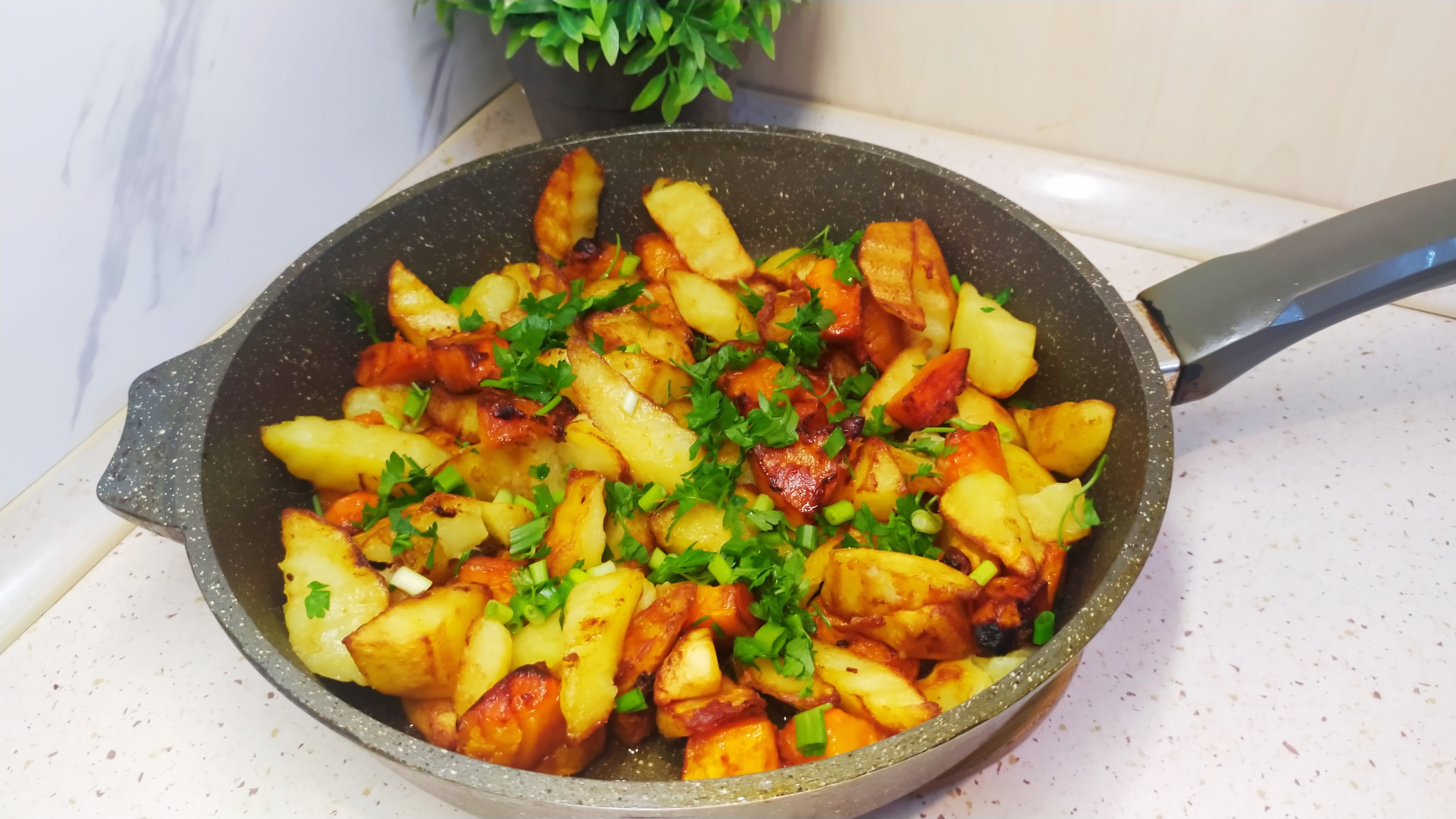 Как пожарить КАРТОШКУ!Постное блюдо.