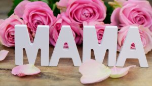 МОЮ ПЕСНЮ "МАМОЧКА" СПЕЛА ОЧЕНЬ ПРОНИКНОВЕННО И ЧУВСТВЕННО НЕИЗВЕСТНАЯ ПЕВИЦА