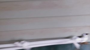 В сан узел начал проводить воду и отопление .