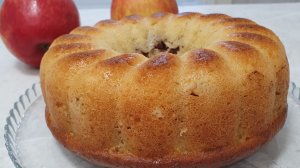 Кекс с яблоками и корицей, наслаждаемся с чашкой ароматного кофе или любимого чая.