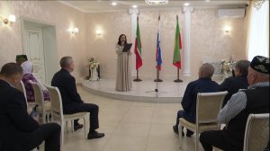 Нурлат никахлашу сараенда күп еллар бергә гомер итүчеләрне хөрмәтләделәр