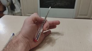 Индикаторная отвёртка. Определяем где фаза и ноль.