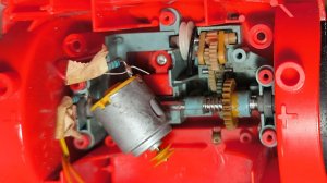 Часть 6. Сборка двигателя машины. Гараж и радиомонтаж.