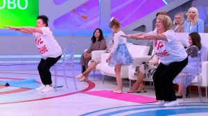 Йога на стуле для пожилых: йог показал три упражнения для укрепления мышц